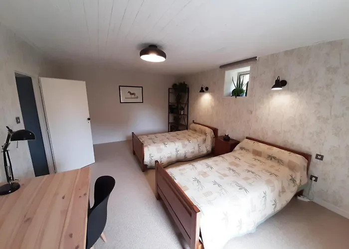 Maison Avec Jardin Clos Et Cheminee, Proche La Rochefoucauld - Fr-1-653-164 Casa de Férias *